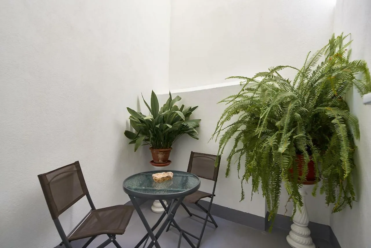 Los Arilos De Granada location